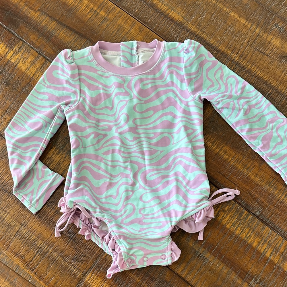 Caden Lane Blue & Purple Wavy Days Rashguard
